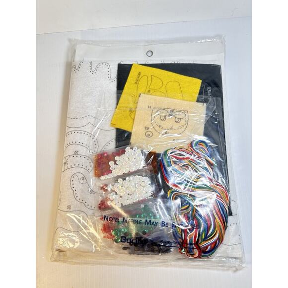 VTG Bucilla Santa and Snow Babies Felt Applique Stocking Kit 83116 NEW Christmas - Picture 3 of 5